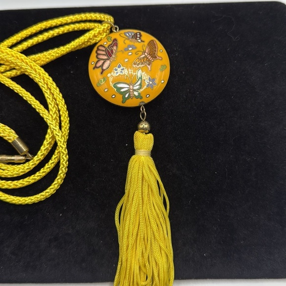 Vintage Asian Cloisonne Enamel Tassel Pendant, Unusual Old Metalware, Butterfly - Picture 2 of 4
